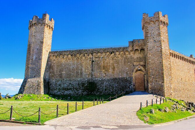 Brunello di Montalcino Wine Experience from Siena - Getting Oriented in Montalcino: Streets, Shops, and the Fortezza