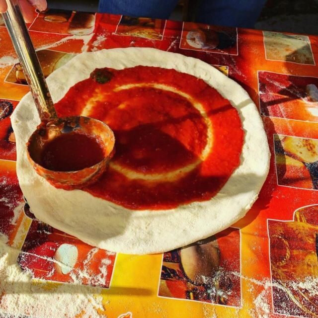 Family Cooking Class: Pizza and Tiramisù from Siena - Meet the Chef Energy: Why Simon/Simone and Sofia Matter
