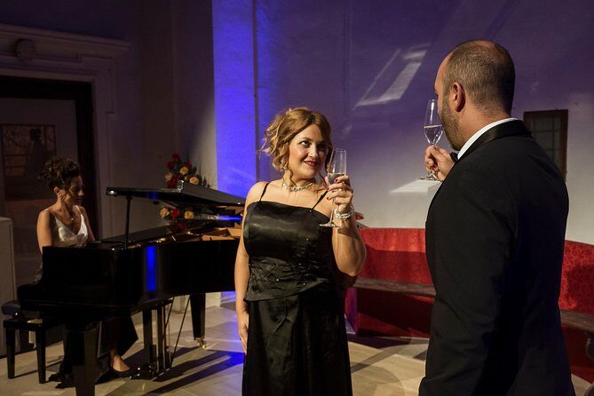 Italian Opera in Siena Experience - The 90-minute program: famous arias, piano solos, and real emotion