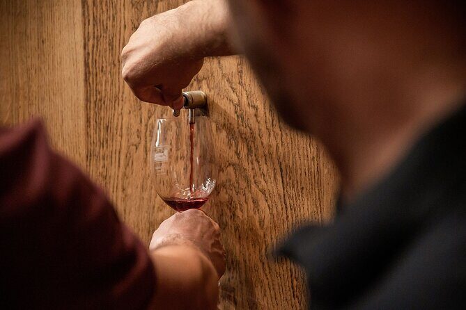 Montalcino: Cellar Tour, Brunello Tasting and Appetisers - Who this experience is best for