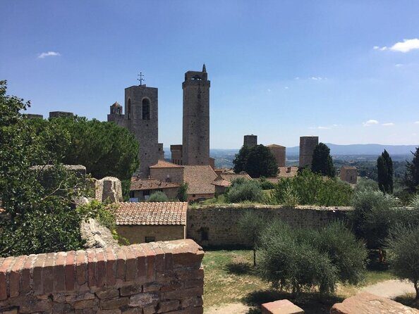 Private Tour: Guided Hike in Tuscany with Transport from Siena - The whole point: getting off the main road from Siena