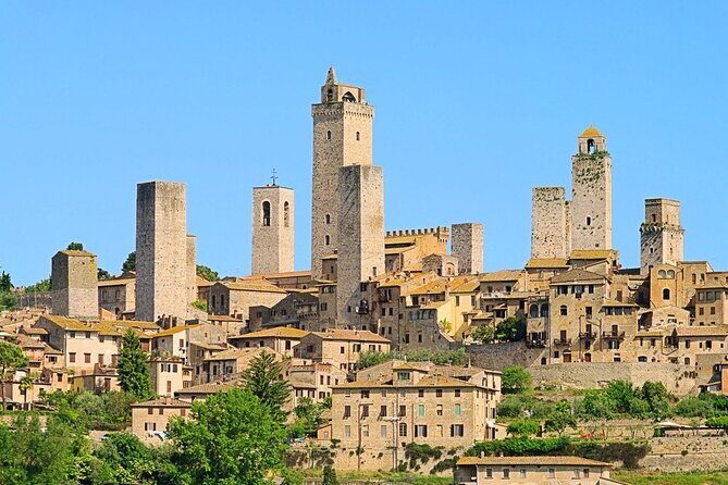 PRIVATE TRANSFER from Siena to Florence with stop in S Gimignano & Monteriggioni - Pickup that actually feels easy
