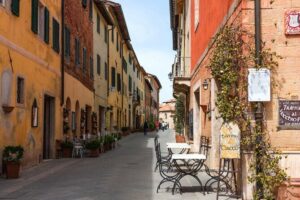 Siena Medieval Power Quest: Self-Guided Family Feud Game - Starting in Piazza del Duomo: your first feud clue
