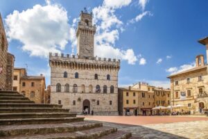 Siena: San Gimignano, Chianti & Montalcino Small-Group Tour - A small-group van with a bilingual escort (and why that helps)