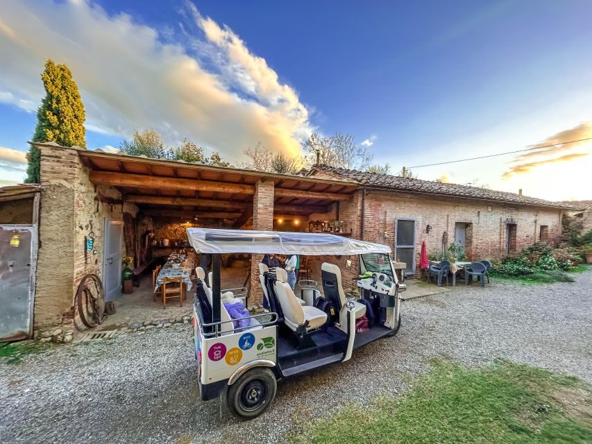 Siena: Tuk Tuk Tour with Wine Tasting - The panoramic tuk-tuk ride: how you actually see Siena