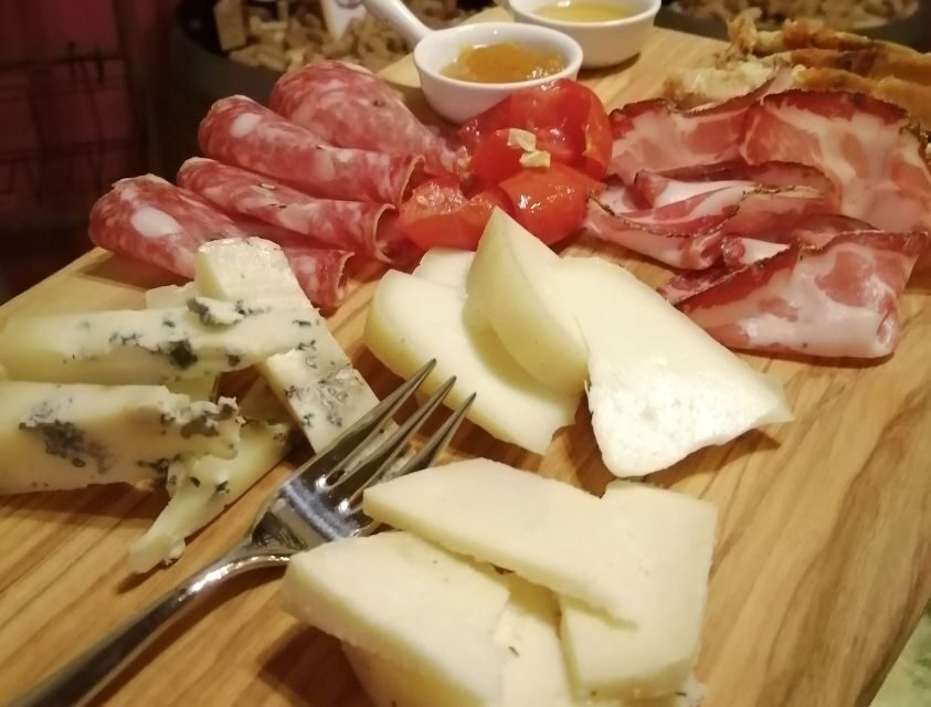 Siena: Tuscan Classics Wine Tasting Class with Aperitivo - Value for $71: what you’re really paying for