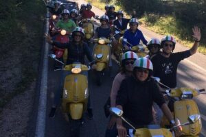 Vespa Tour in Chianti Small Group from Florence - Getting to the Start: Florence vs Siena Meeting Reality