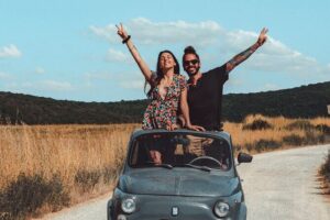 Vintage Fiat 500 Tour from Siena: Tuscan Hills and Winery Lunch - Winery Lunch at Casale dello Sparviero: Cypress Avenue to Cantucci